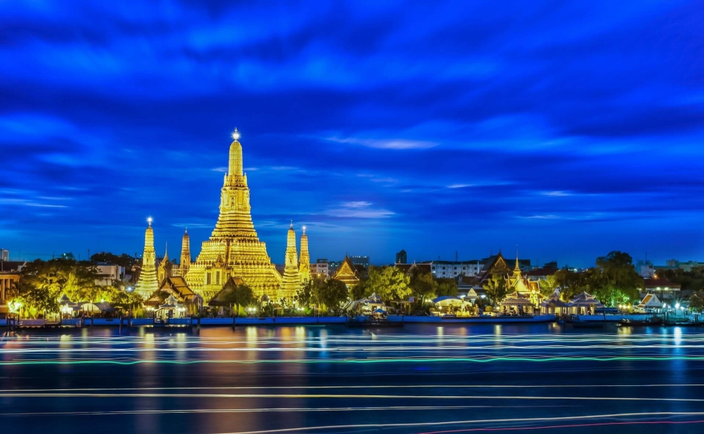 Храм В Таиланде Ночью